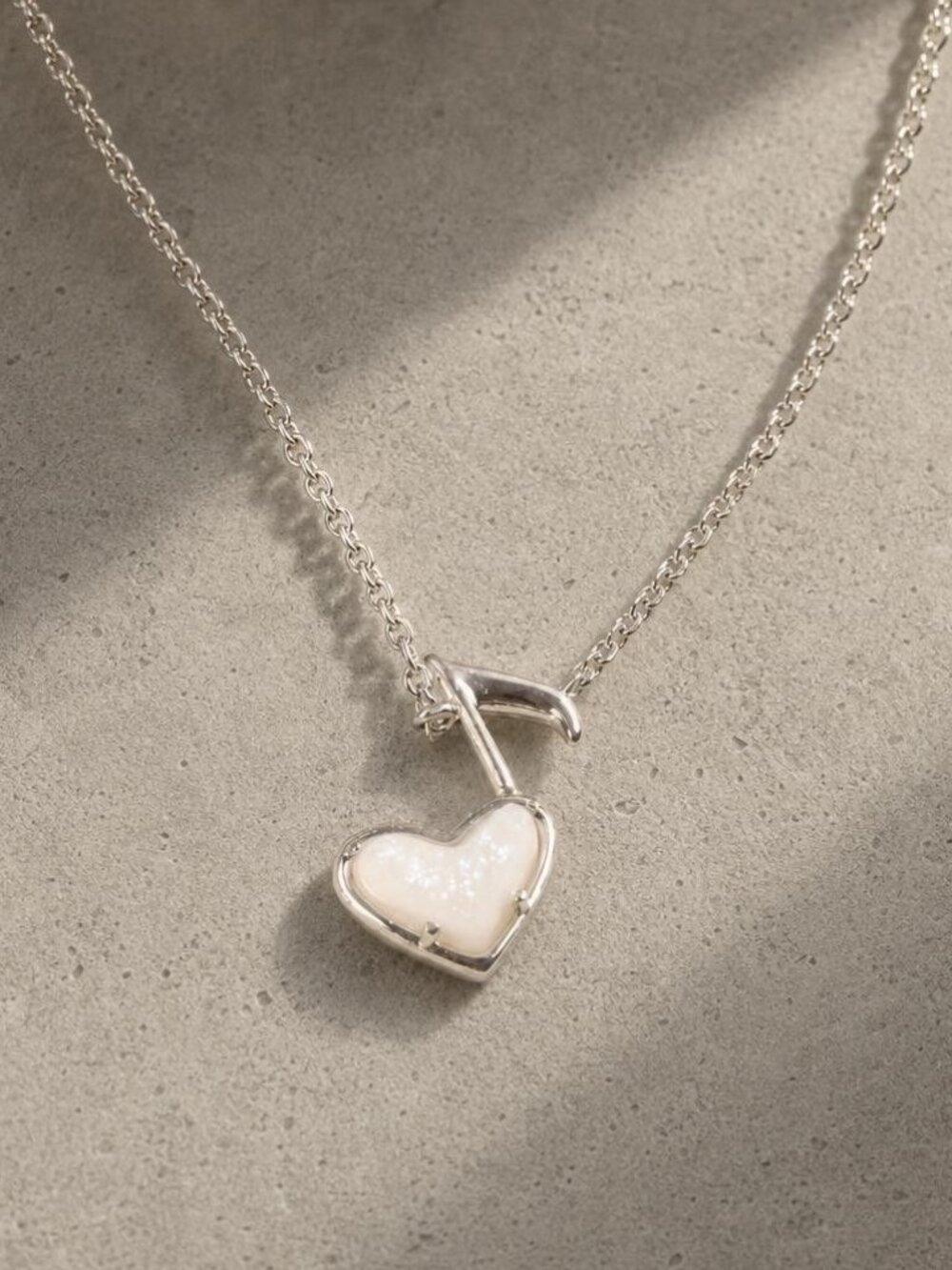 Kendra Scott Dolly Parton Ari Heart Music Note Pendant Necklace